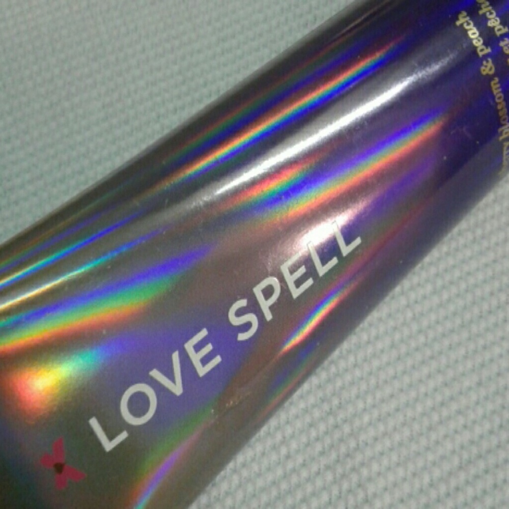 Traded!Victoria's secret LOVE SPELL